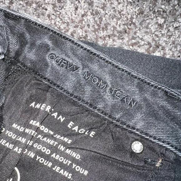 American Eagle curvy mom jean - Picture 5 of 10
